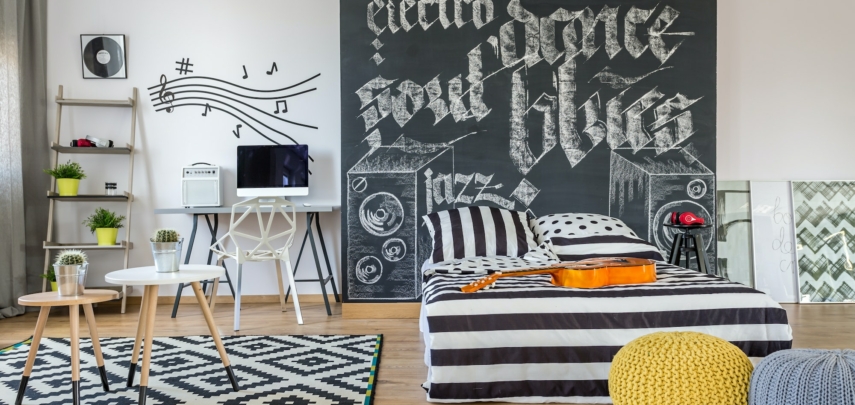 Music themed bedroom